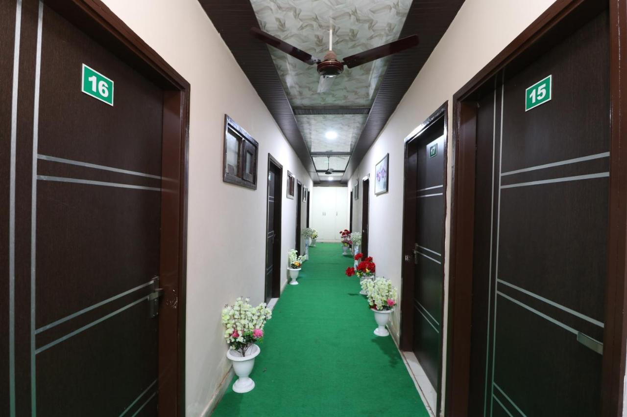 Oyo 28338 New Life Hotel Banur Kültér fotó